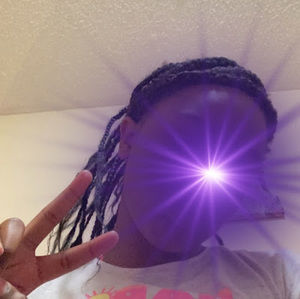 Meet your Posher, Kamora